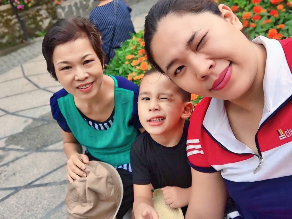 Nụ cười Mẹ Loan